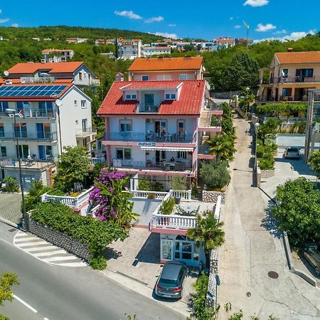 Apartmani Visnja Crikvenica Bagian luar foto