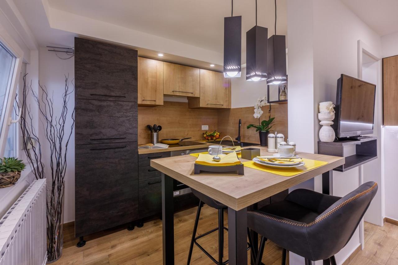 Apartmani Visnja Crikvenica Bagian luar foto