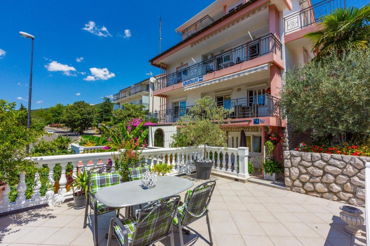 Apartmani Visnja Crikvenica Bagian luar foto