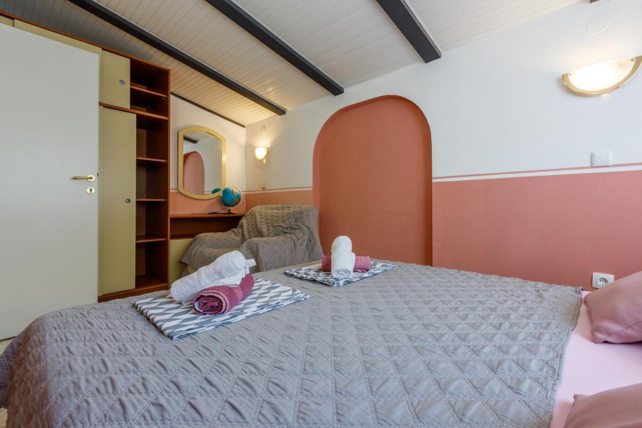 Apartmani Visnja Crikvenica Bagian luar foto