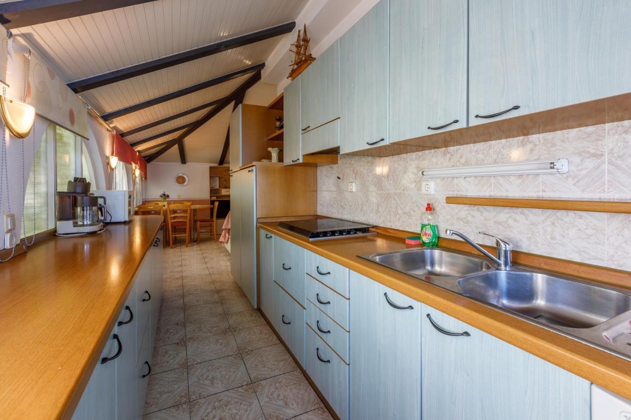 Apartmani Visnja Crikvenica Bagian luar foto