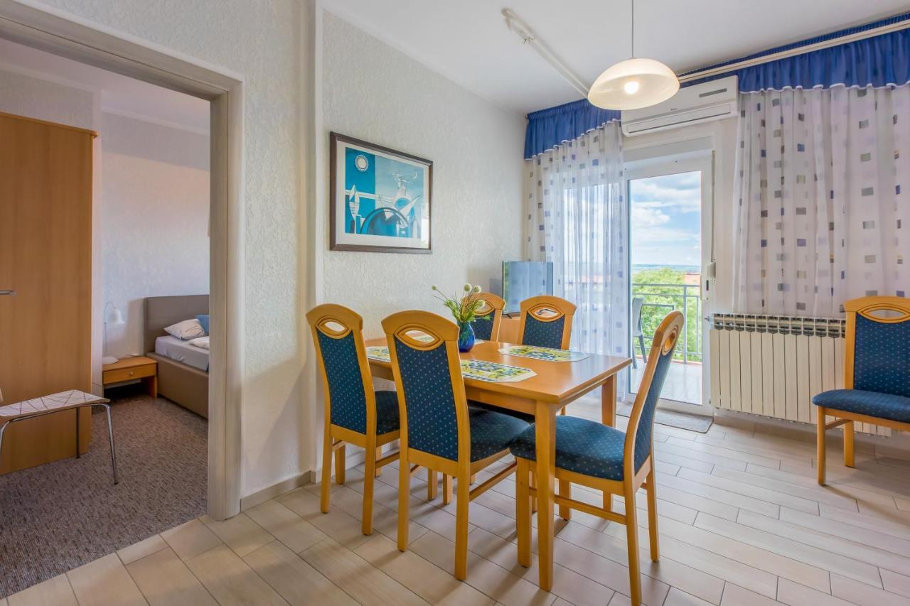 Apartmani Visnja Crikvenica Bagian luar foto