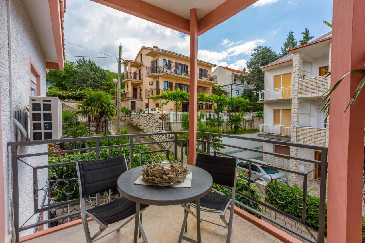 Apartmani Visnja Crikvenica Bagian luar foto