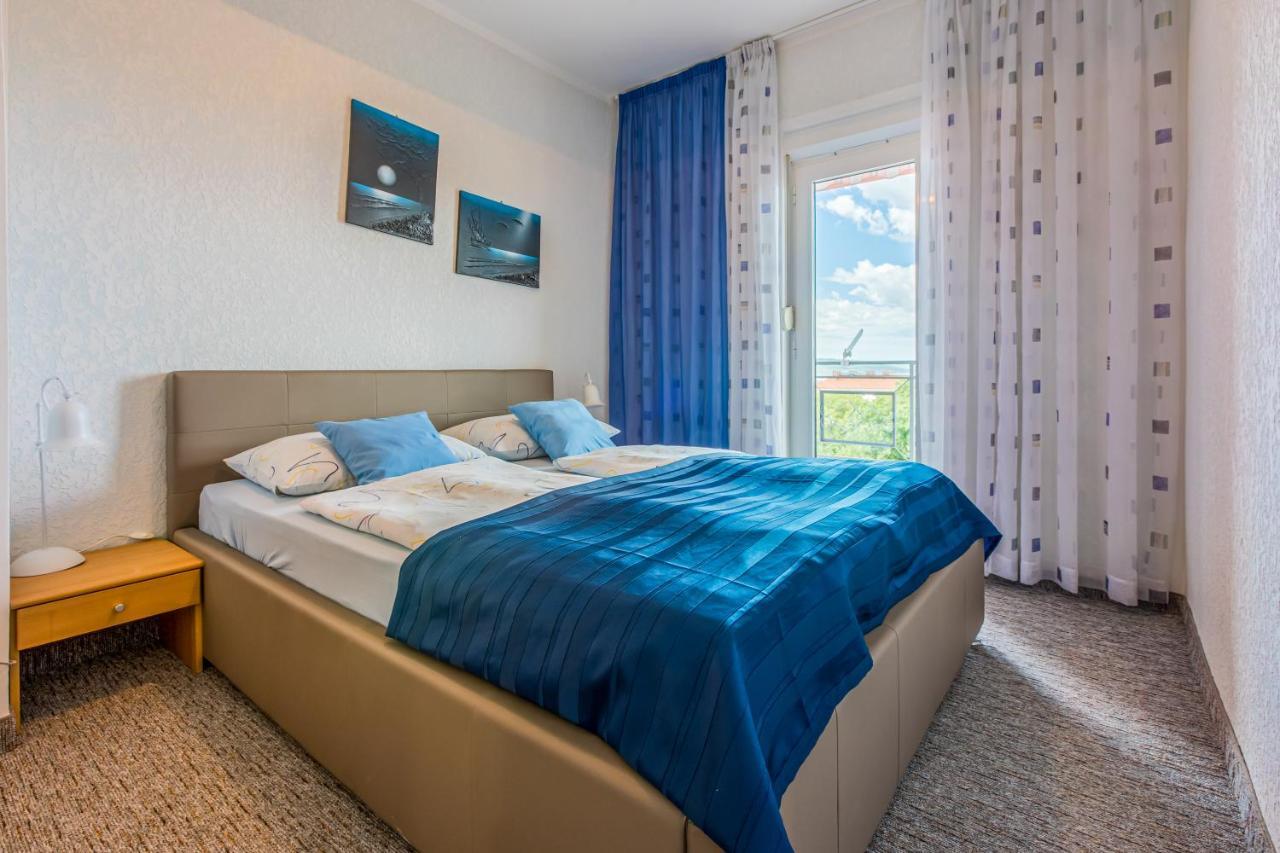 Apartmani Visnja Crikvenica Bagian luar foto