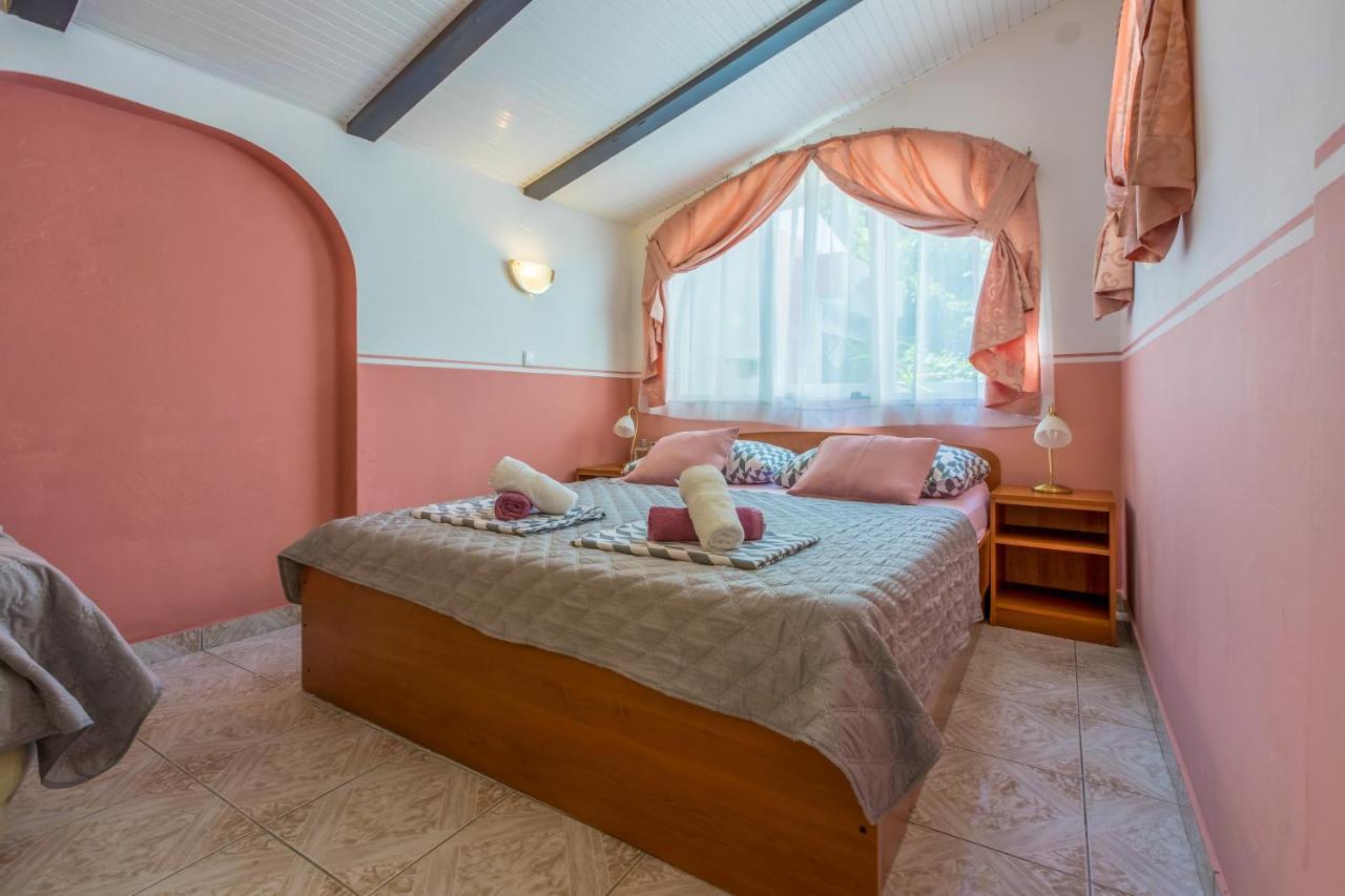 Apartmani Visnja Crikvenica Bagian luar foto