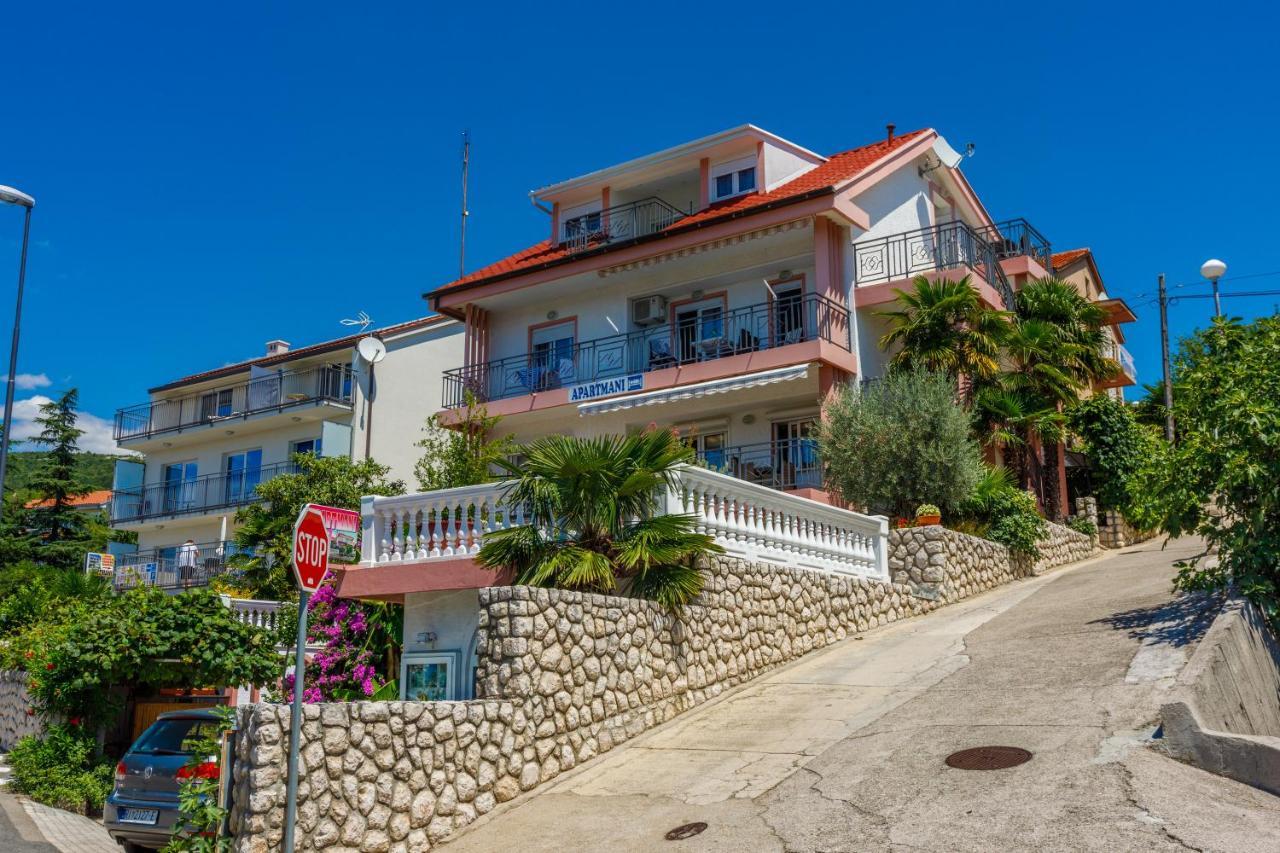 Apartmani Visnja Crikvenica Bagian luar foto