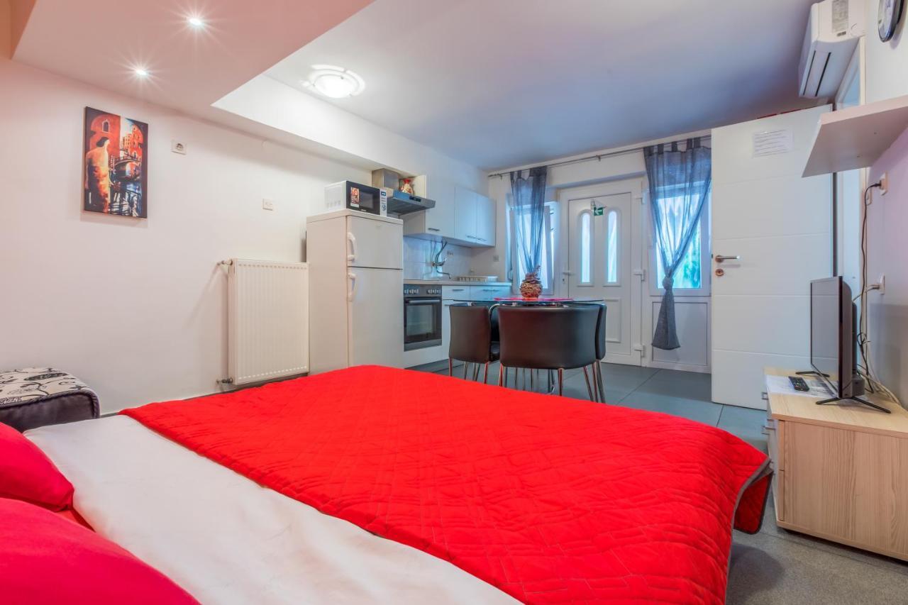 Apartmani Visnja Crikvenica Bagian luar foto