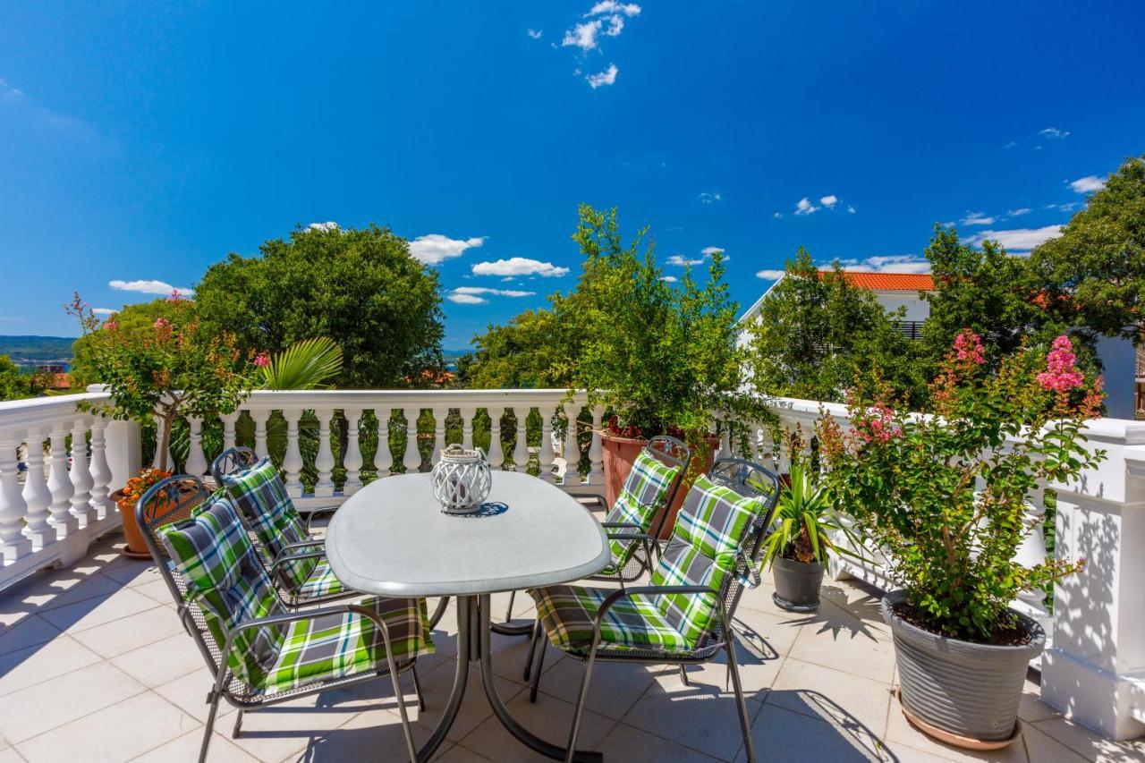 Apartmani Visnja Crikvenica Bagian luar foto