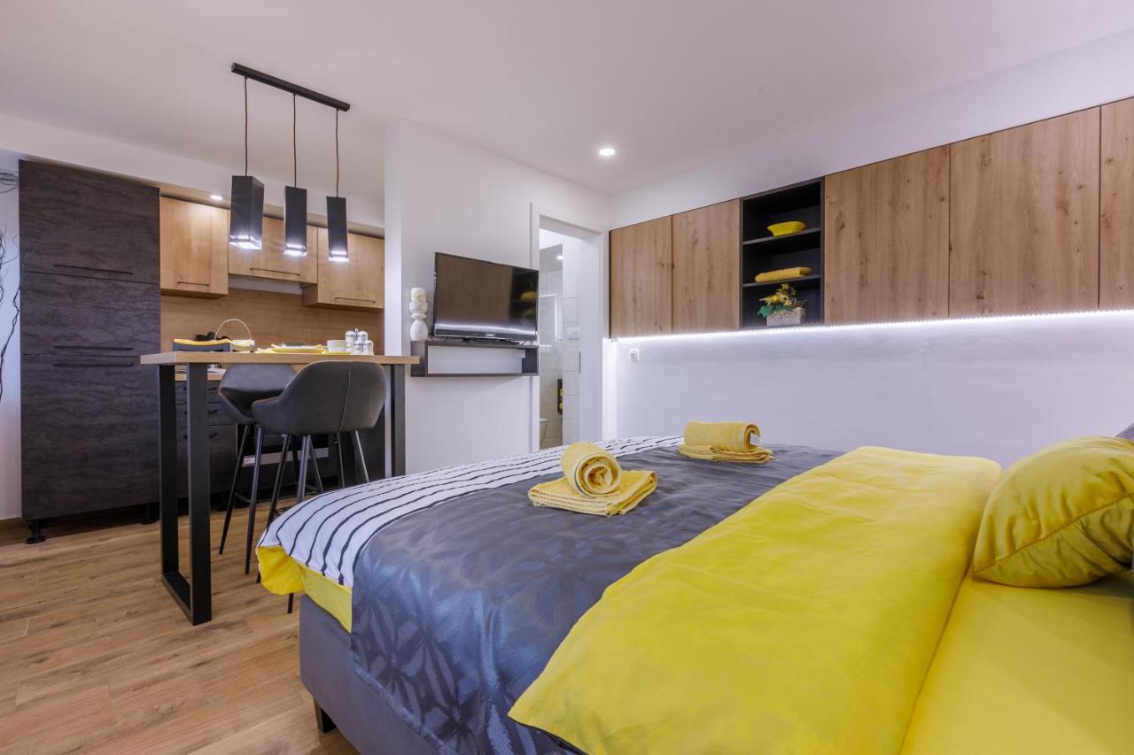 Apartmani Visnja Crikvenica Bagian luar foto