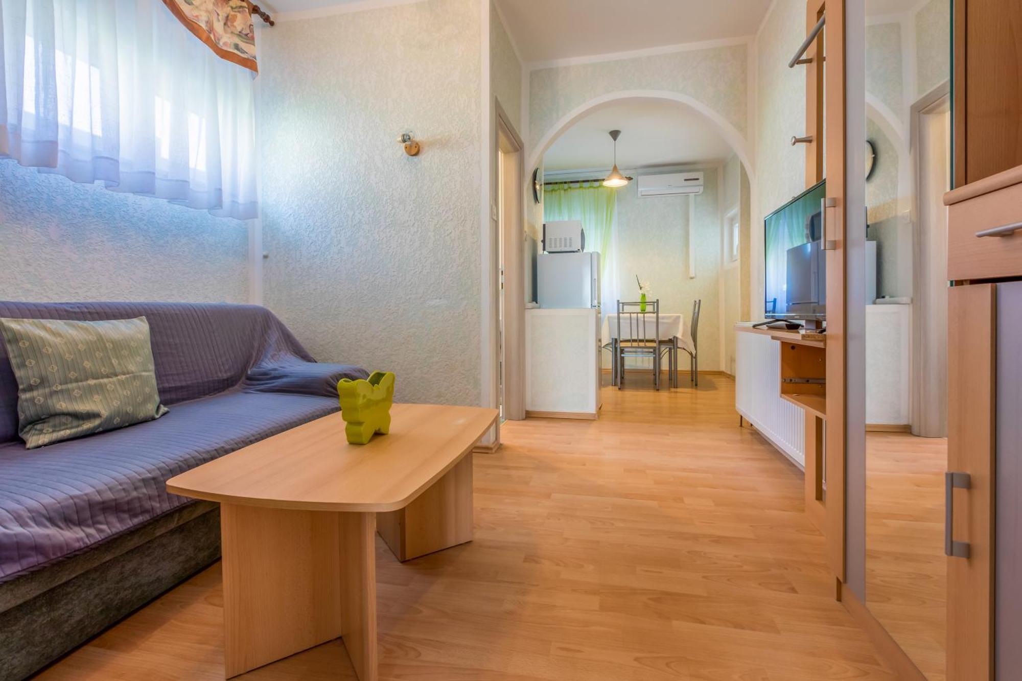 Apartmani Visnja Crikvenica Bagian luar foto