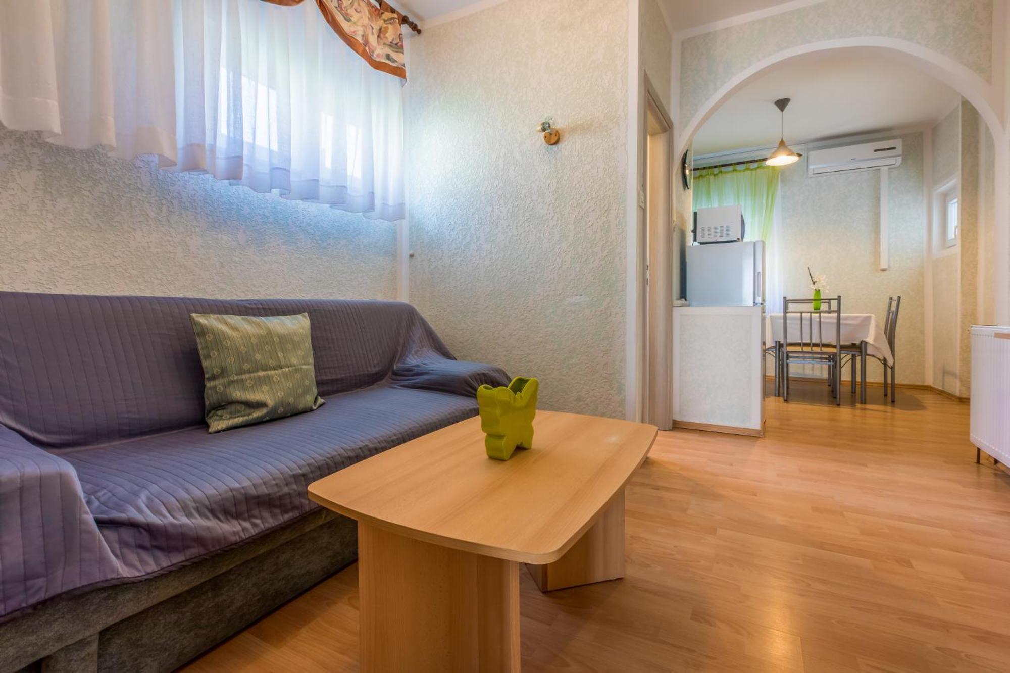Apartmani Visnja Crikvenica Bagian luar foto