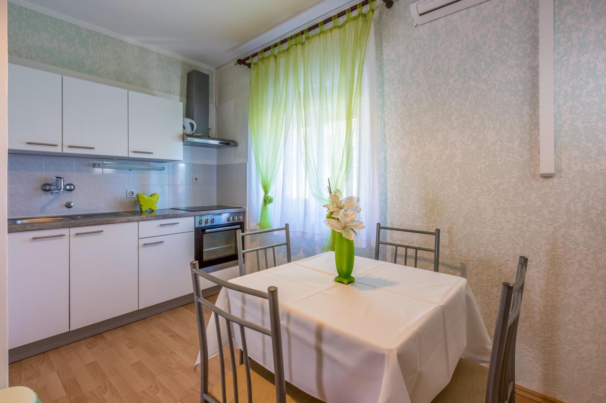 Apartmani Visnja Crikvenica Bagian luar foto