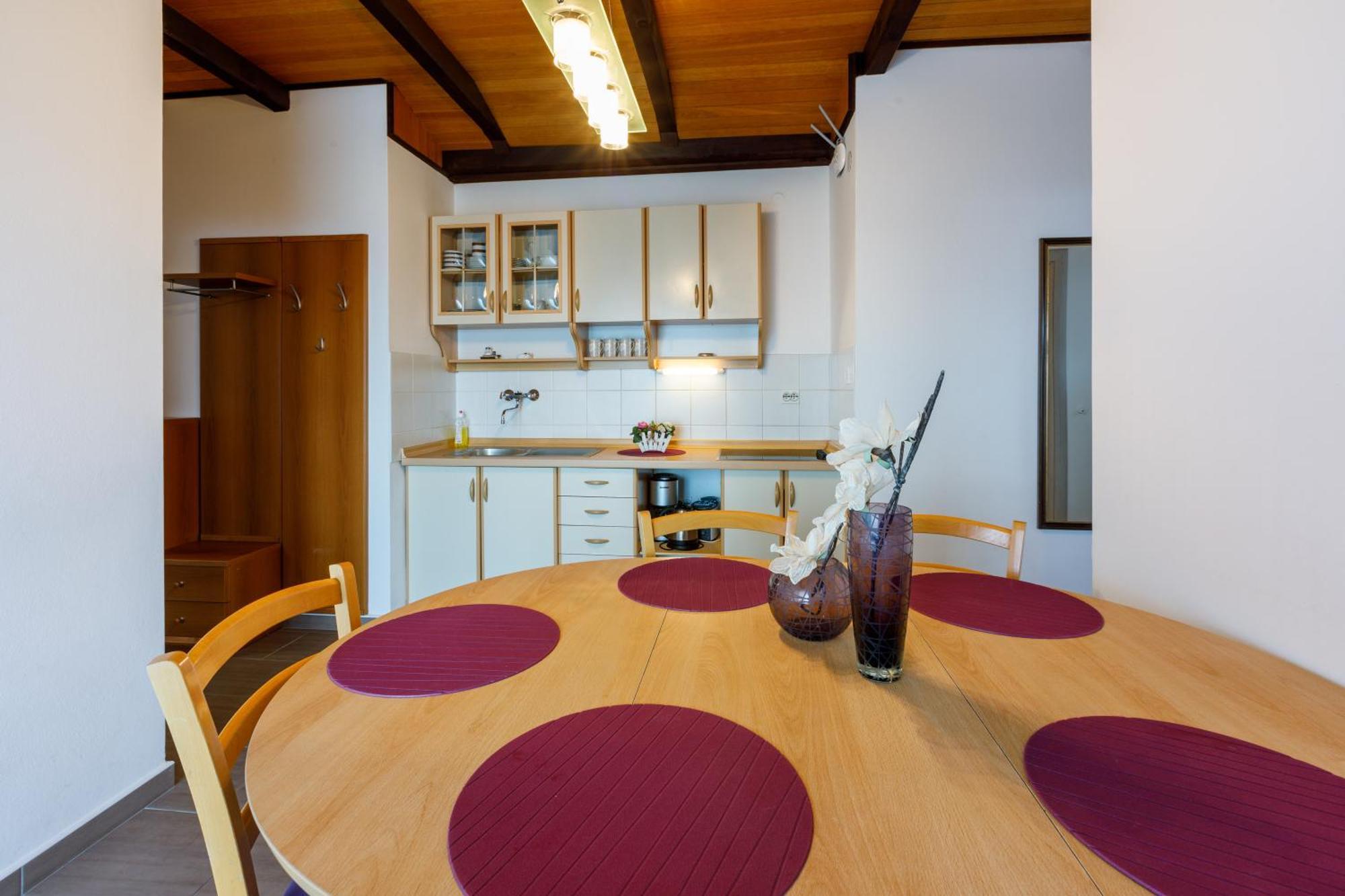 Apartmani Visnja Crikvenica Bagian luar foto