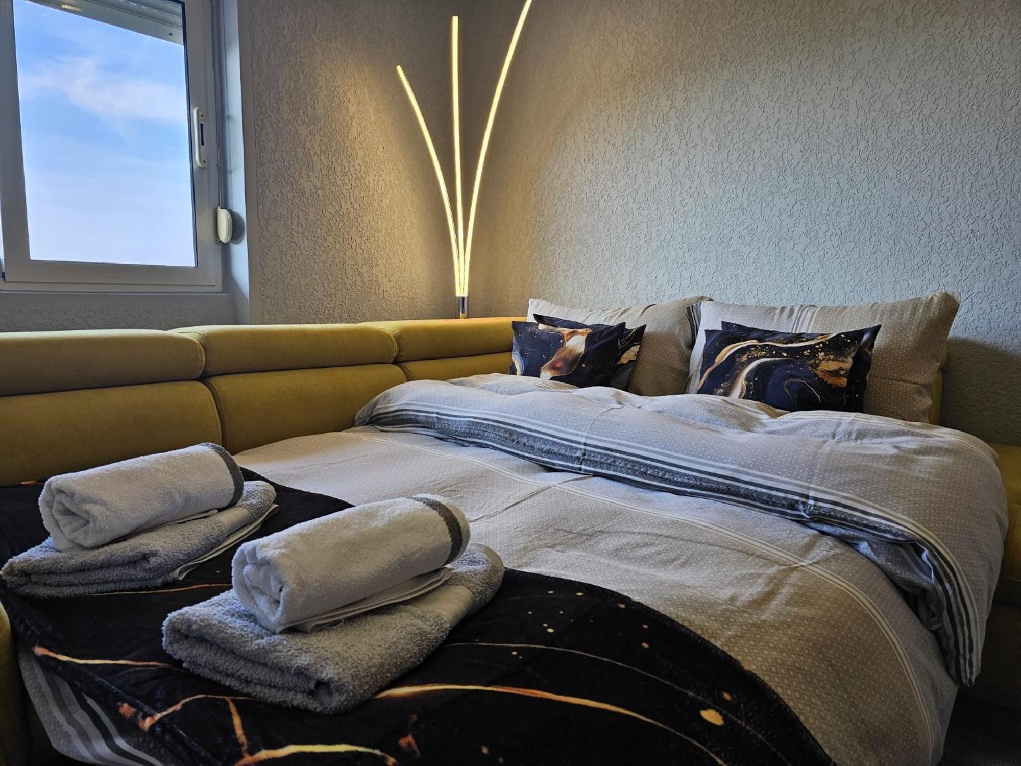 Apartmani Visnja Crikvenica Bagian luar foto